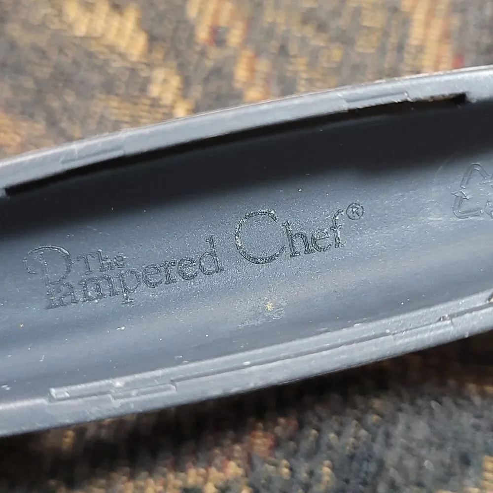 Pampered Chef Baker's Roller
